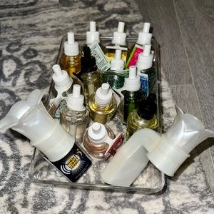Bath & Body Works wallflowers (plug ins & bulbs)